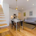 Light House Apartments - Casas da Baixa